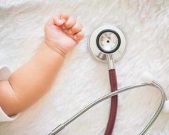 Cuidados Auxiliares Básicos de Enfermería, Especialidad en Pediatría y Especialidad en Urgencias