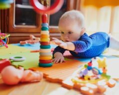 Conviértete en un experto con la doble maestría en pedagogía Montessori y metodología Piaget