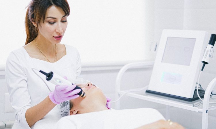 ¿Qué es la medicina estética? Un repaso a esta disciplina