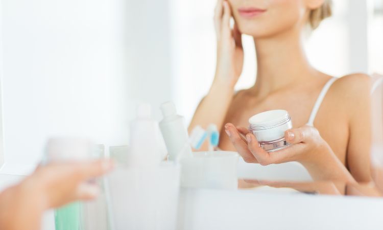 Sigue esta rutina facial diaria para conseguir una piel perfecta